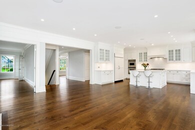 17 Dialstone Ln Riverside CT-large-031-3