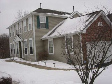 722 Timothy Ct unit 211, East Dundee, IL 60118 - photo 2