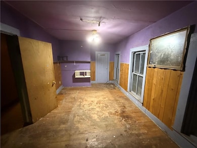 703 E 4th St, Ottawa, KS 66067 - photo 5