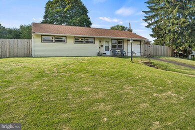 232 Alden Ave, Morrisville, PA 19067 - photo 2