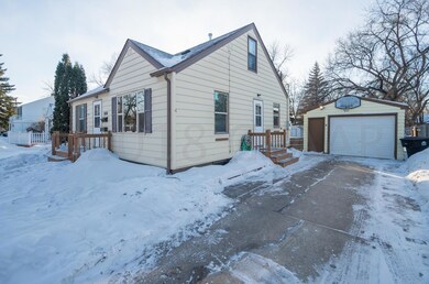 Side/Garage