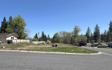 802 Scenic Ct, Yreka, CA 96097 - photo 6