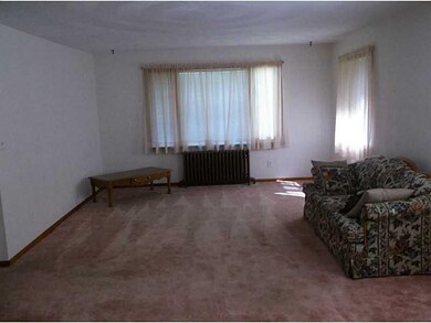 Living Room. Main floor-24x14