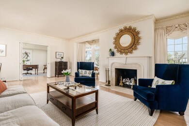 FORMAL LIVING ROOM