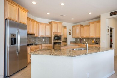06- KITCHEN
