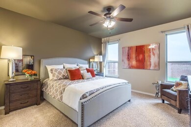 512 Smart Strike Trail, Granbury, TX 76049 - photo 5