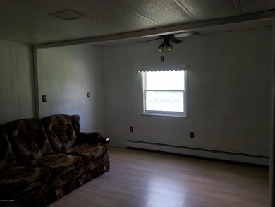 748 Coon Rd, Dallas, PA 18621 - photo 4