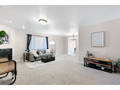 1038 Diamond St, Springfield, OR 97477 - photo 7