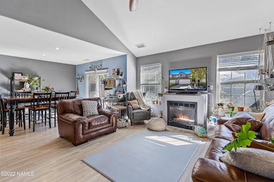 4161 E Village Cir-5