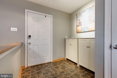 1122 Kelfield Dr, Halethorpe, MD 21227 - photo 6