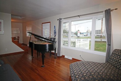Living Room with picture window