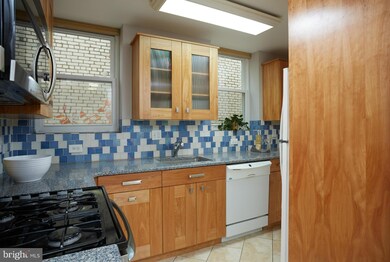 1835 California St NW unit I, Washington, DC 20009 - photo 5