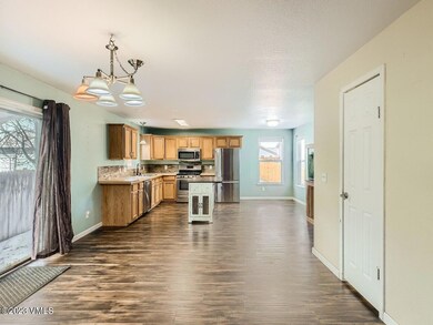 11 Dining Room
