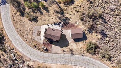 25001 Paramount Dr, Tehachapi, CA 93561 - photo 2