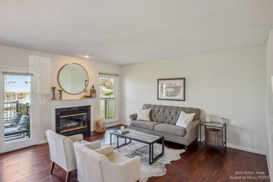 3332 Breckland Ct, Ann Arbor, MI 48108 - photo 5