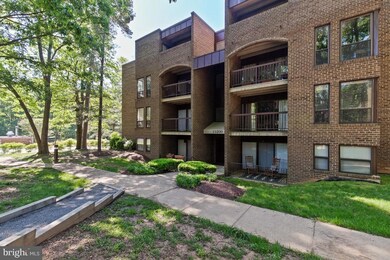 11200 Chestnut Grove Square unit 103, Reston, VA 20190 - photo 2