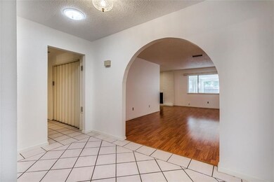 10653 Park View Cir, El Paso, TX 79935 - photo 5