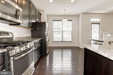 25213 Briargate Terrace, Chantilly, VA 20152 - photo 2