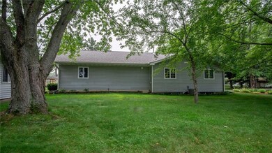 122 18th St N unit A, Menomonie, WI 54751 - photo 5