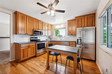 Kitchen / Stainless Appliances