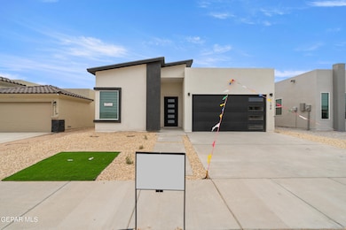 1172 Summer Rain St, Horizon City, TX 79928 - photo 2