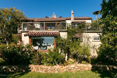 2166 Palomar Ave-011-036-Exterior  Back-