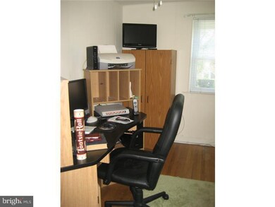 407 Benson Ave, Glenolden, PA 19036 - photo 7