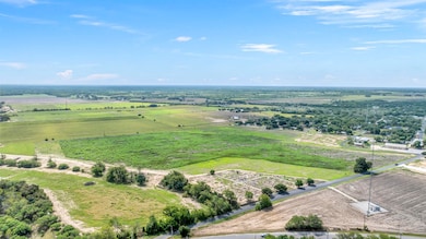 273 County Road 585, Lacoste, TX 78039 - photo 7