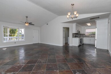 6915 Westview Dr, Lake Worth, FL 33462 - photo 6