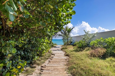 1048 S Ocean Blvd, Palm Beach, FL 33480 - photo 3