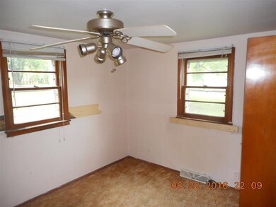 1619 E 22nd St, Muncie, IN 47302 - photo 6