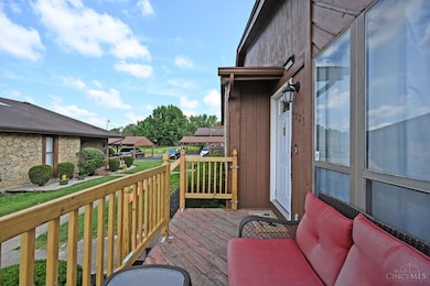 4723 Caprice Dr unit 13, Middletown, OH 45044 - photo 5