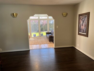   Formal dining