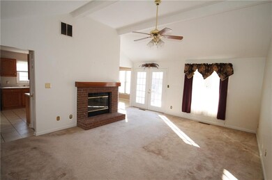 4717 Gray Fox Ct, Columbus, IN 47203 - photo 2
