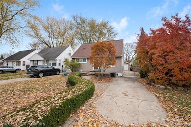 3602 Elmhurst Ave, Royal Oak, MI 48073 - photo 3