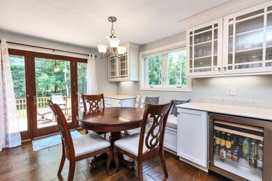 27 Thornton Rd, Londonderry, NH 03053 - photo 2