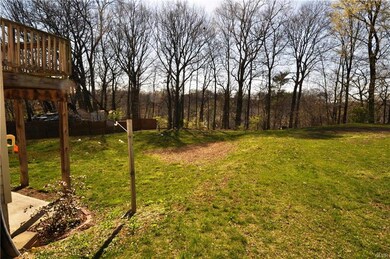 1624 Alta Dr, Whitehall, PA 18052 - photo 3