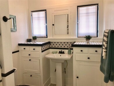 I am in love with this bathroom!!  From the hexago
