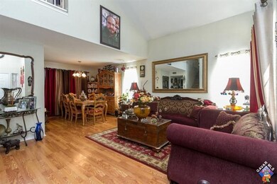 3456 35th St W, Rosamond, CA 93560 - photo 2