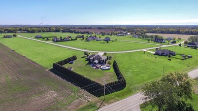 2443 N 4210th Rd, Sheridan, IL 60551 - photo 4