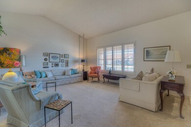 004 Living and Dining