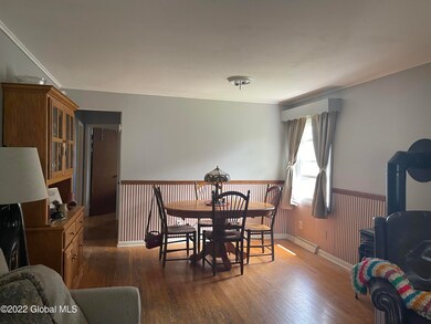 17 Swartson Ct, Albany, NY 12209 - photo 4