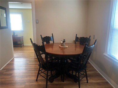 2821 Mckinley Ave, Columbus, IN 47201 - photo 6