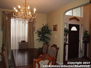 8358 Piney Wood Run, San Antonio, TX 78255 - photo 4