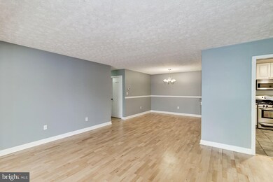 2224 Hunters Run Dr unit 2224, Reston, VA 20191 - photo 5