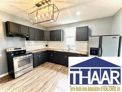 913 N 9th St, Terre Haute, IN 47807 - photo 7