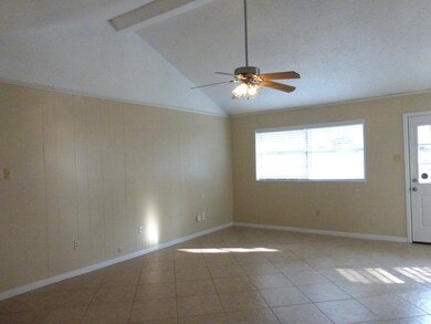 6015 Weeping Willow Rd, Houston, TX 77092 - photo 6