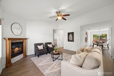 312 W 2nd St unit 3, Nooksack, WA 98247 - photo 5