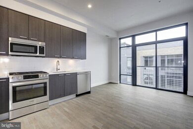 525 Water St SW unit 423, Washington, DC 20024 - photo 3