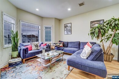 312 Warren St unit 314, Harrison, NJ 07029 - photo 4